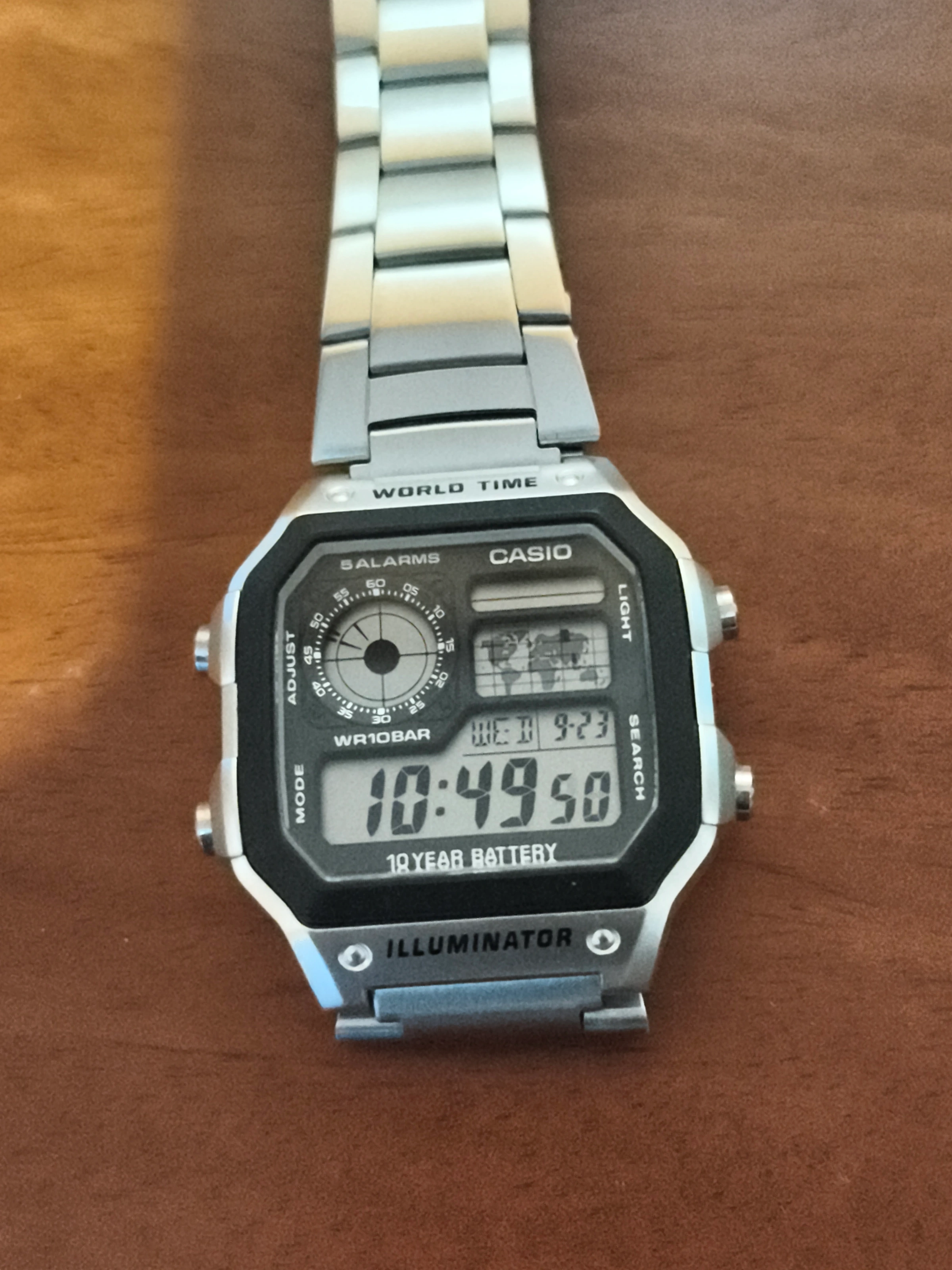 Casio AE-1200WH (CASIO Royale)